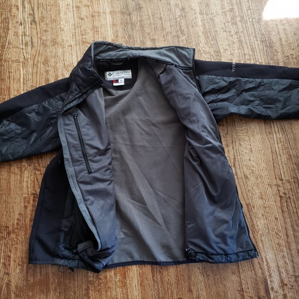 Columbia Jacket - Picture 2 of 6